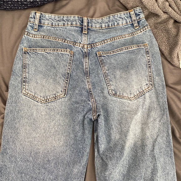 Blue Ripped Jeans - Picture 3 of 4